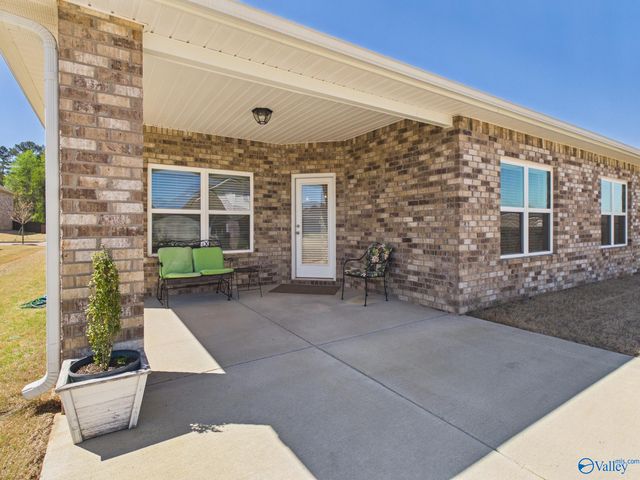 29433 Canoe Circle, Harvest, AL 35749