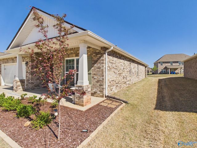 29433 Canoe Circle, Harvest, AL 35749