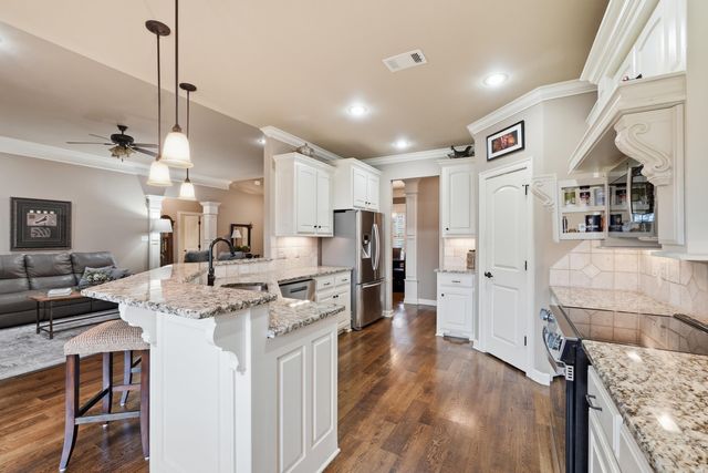 3005 Coldwater Dr, Benton, AR 72019