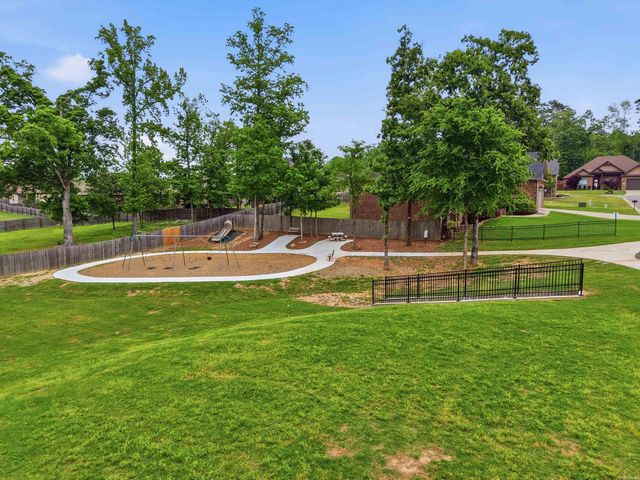 3005 Coldwater Dr, Benton, AR 72019