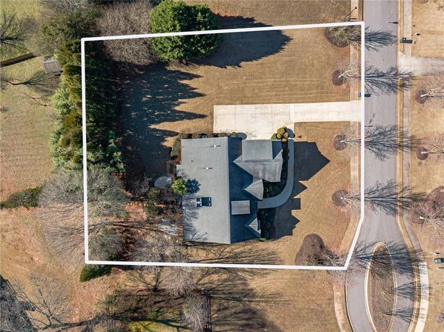 1245 White Columns Drive, Monroe, GA 30656