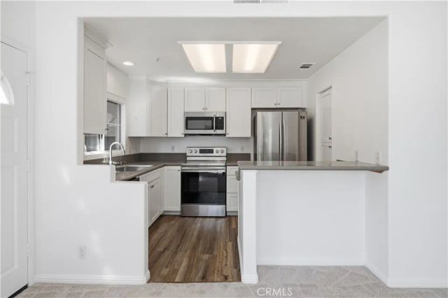 2960 Champion 805, Tustin, CA 92782