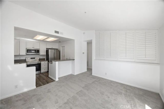 2960 Champion 805, Tustin, CA 92782