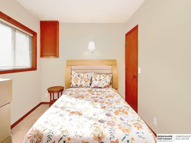 6509 S 108th Avenue, Omaha, NE 68137