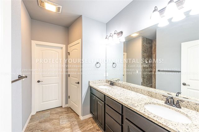 2912 W Featherock, Fayetteville, AR 72704