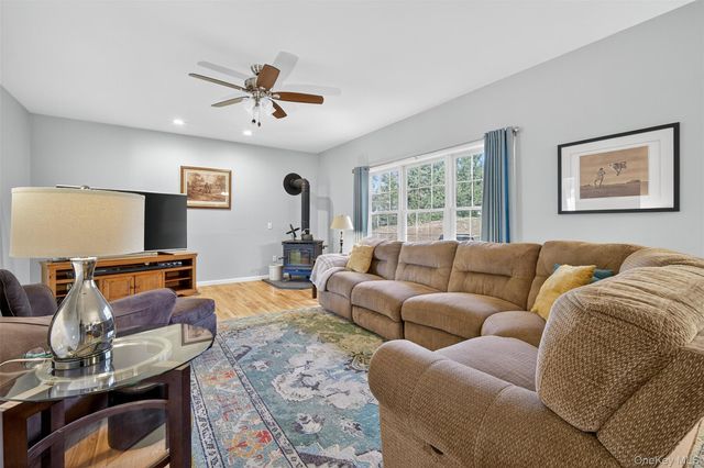 4 Theresa Court, Lagrangeville, NY 12540