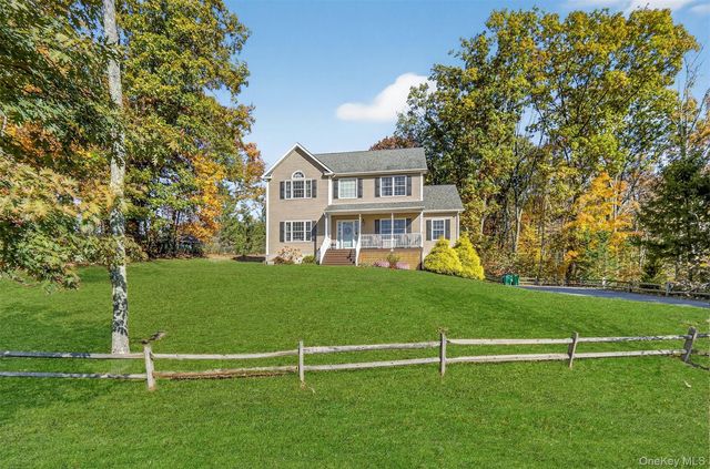 4 Theresa Court, Lagrangeville, NY 12540