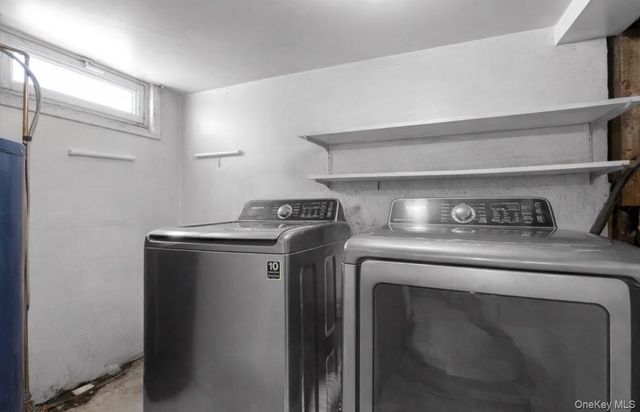 15 Silverpine Drive, Amityville, NY 11701