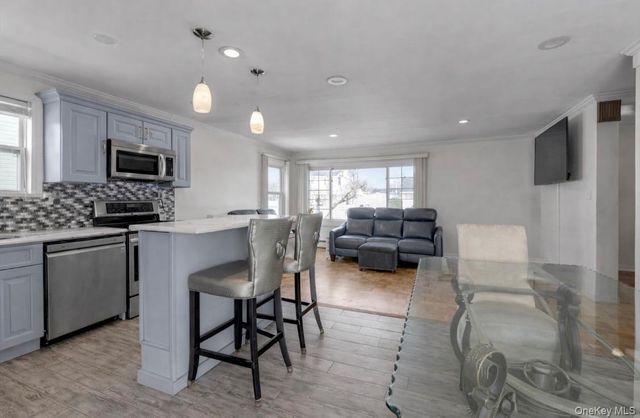 15 Silverpine Drive, Amityville, NY 11701