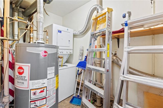 167 Clinton Avenue, Elyria, OH 44035