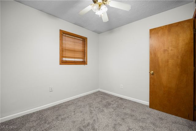 167 Clinton Avenue, Elyria, OH 44035