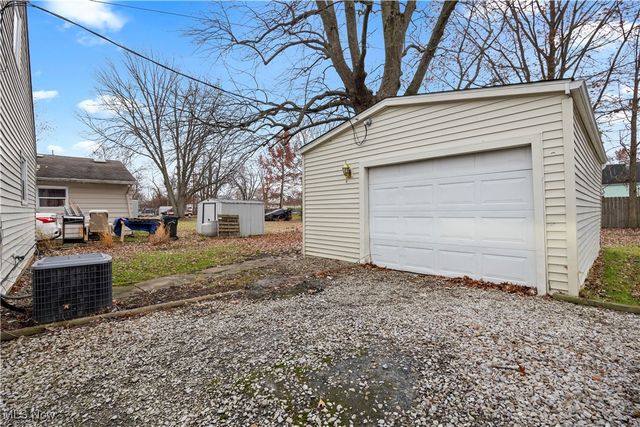 167 Clinton Avenue, Elyria, OH 44035