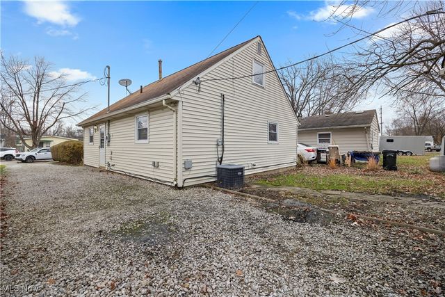 167 Clinton Avenue, Elyria, OH 44035