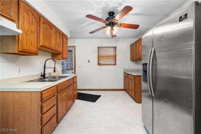 167 Clinton Avenue, Elyria, OH 44035