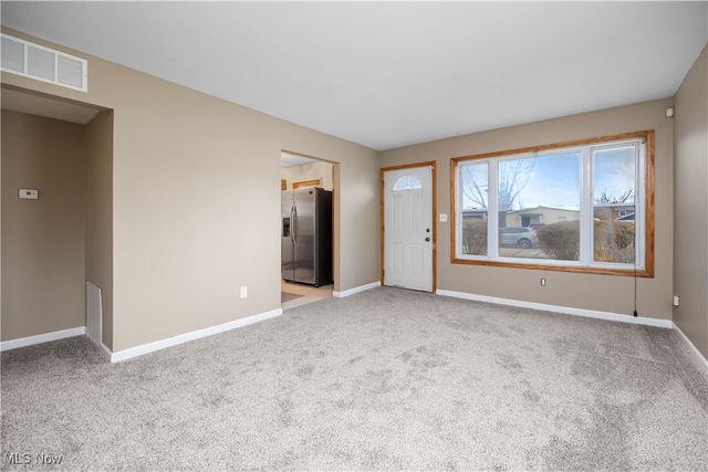 167 Clinton Avenue, Elyria, OH 44035