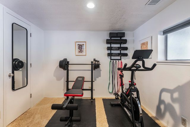 1731 Notre Dame Drive NE, Albuquerque, NM 87106