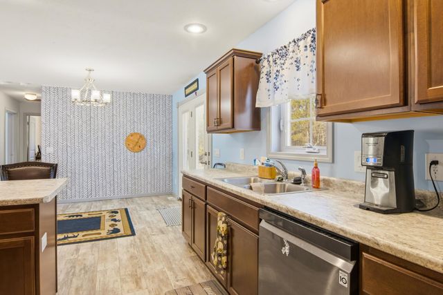 11782 Brettonwood Heights Drive, Rapid City, MI 49676