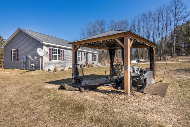 11782 Brettonwood Heights Drive, Rapid City, MI 49676