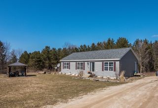 11782 Brettonwood Heights Drive, Rapid City, MI 49676