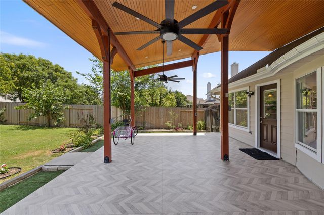 3931 Links LN, Round Rock, TX 78664