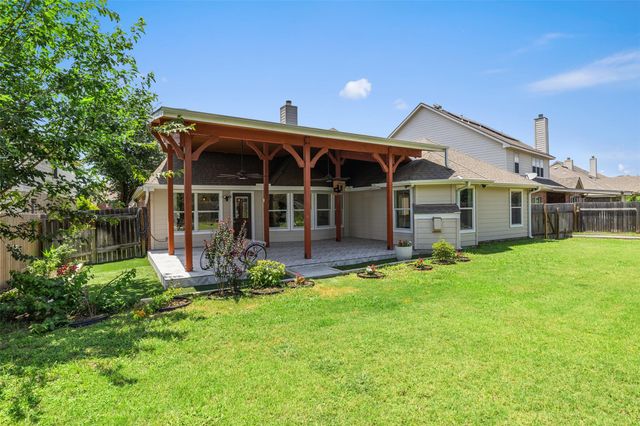 3931 Links LN, Round Rock, TX 78664