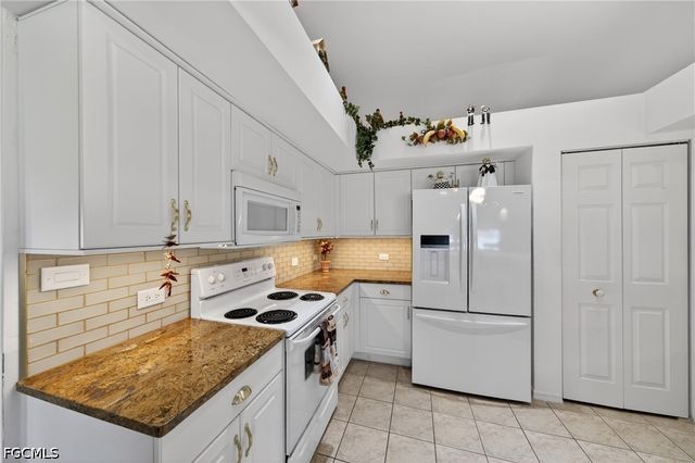 3437 NE 9th PL, Cape Coral, FL 33909