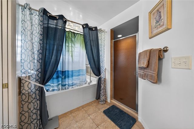 3437 NE 9th PL, Cape Coral, FL 33909