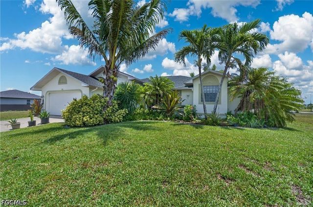 3437 NE 9th PL, Cape Coral, FL 33909