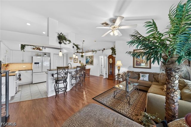 3437 NE 9th PL, Cape Coral, FL 33909