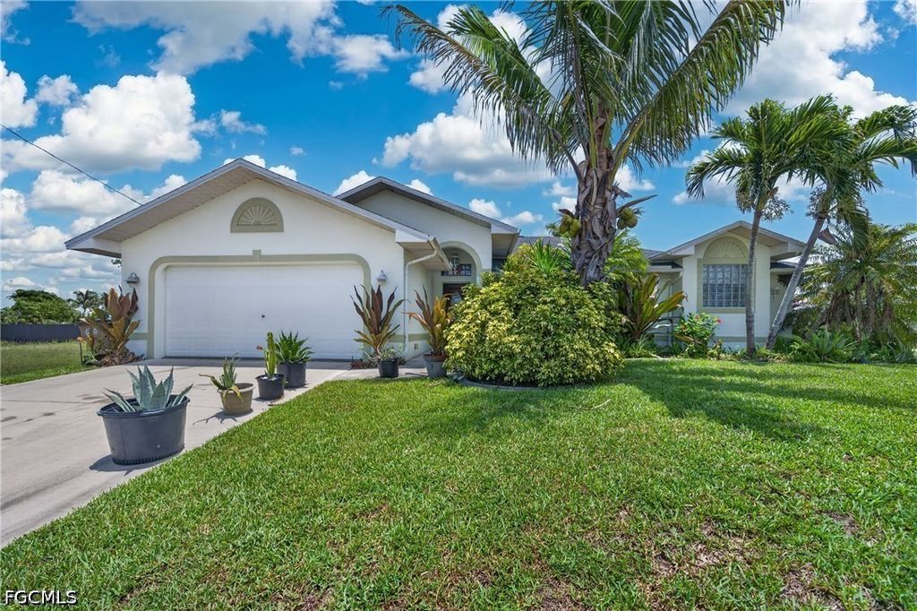 3437 NE 9th PL, Cape Coral, FL 33909
