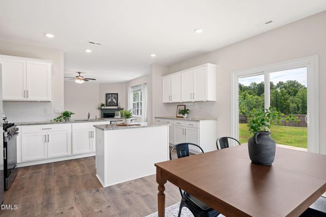 420 Red Cedar Way, Fuquay Varina, NC 27526