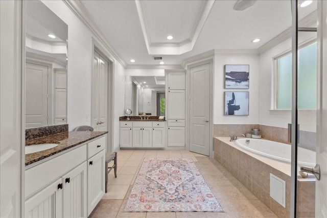 208 Valmar Street, League City, TX 77565