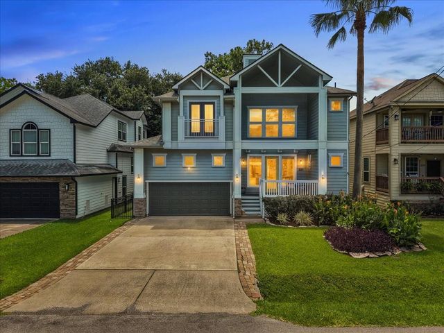 208 Valmar Street, League City, TX 77565