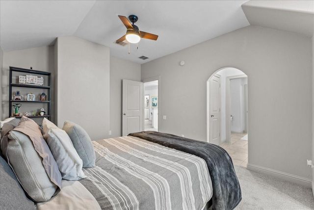 208 Valmar Street, League City, TX 77565