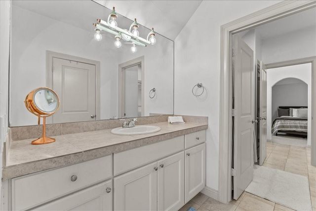 208 Valmar Street, League City, TX 77565