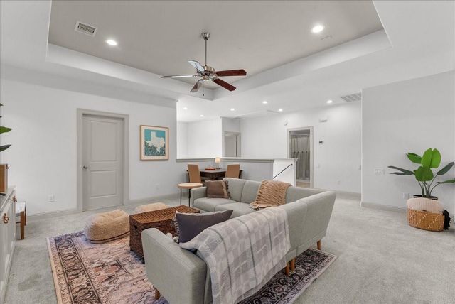 208 Valmar Street, League City, TX 77565