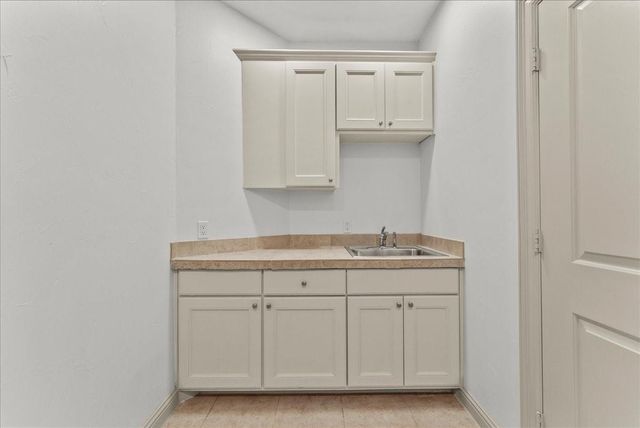 208 Valmar Street, League City, TX 77565