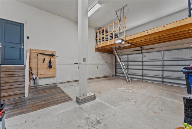 208 Valmar Street, League City, TX 77565