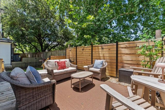 208 Valmar Street, League City, TX 77565