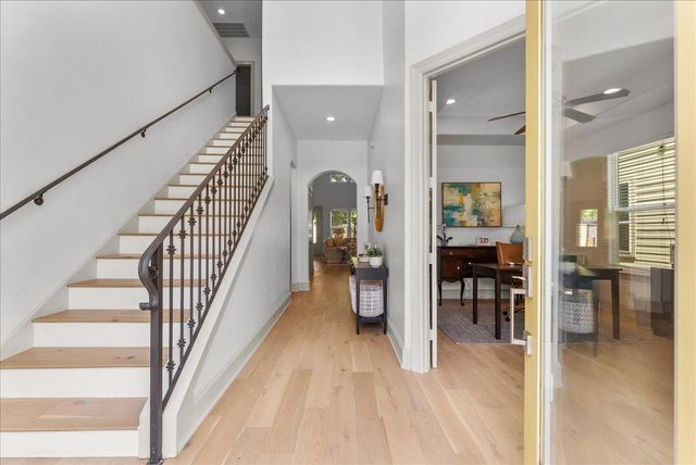 208 Valmar Street, League City, TX 77565