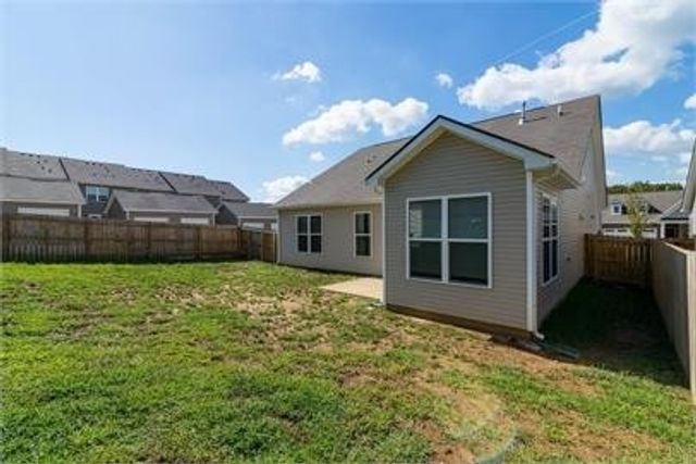 1856 Stonewater Dr, Hermitage, TN 37076