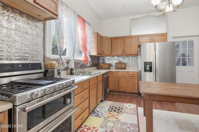 222 N Joplin Avenue, Joplin, MO 64801