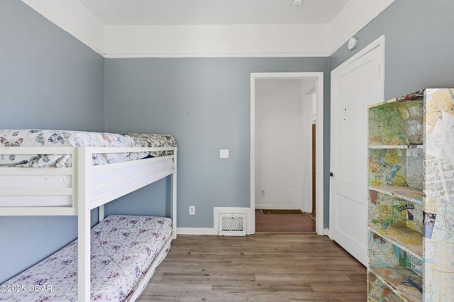 222 N Joplin Avenue, Joplin, MO 64801