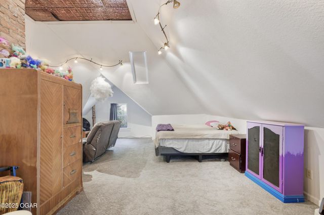 222 N Joplin Avenue, Joplin, MO 64801