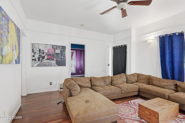 222 N Joplin Avenue, Joplin, MO 64801