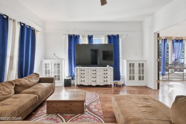 222 N Joplin Avenue, Joplin, MO 64801