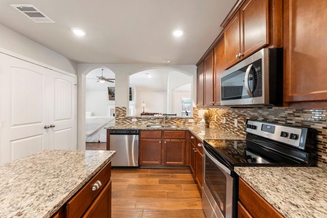 3307 Woodchuck Road, Montgomery, TX 77356