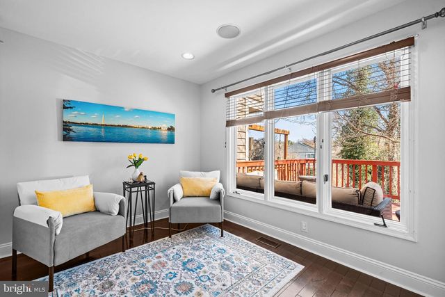 1044 TREVINO LN, Herndon, VA 20170