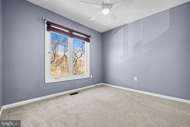 1044 TREVINO LN, Herndon, VA 20170