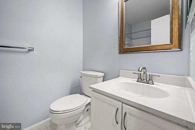 1044 TREVINO LN, Herndon, VA 20170